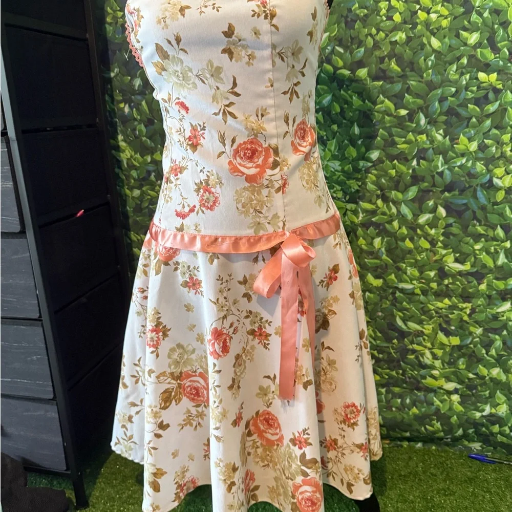 Body Central Strapless Floral Dress - Pink and White m1 - Picture 3 of 5